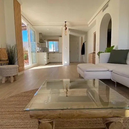 Luxurious Penthouse With 180m2 Sunlit Terrace * Estepona