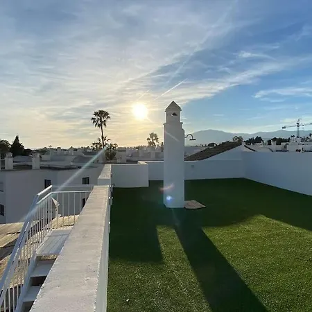Luxurious Penthouse With 180m2 Sunlit Terrace Estepona