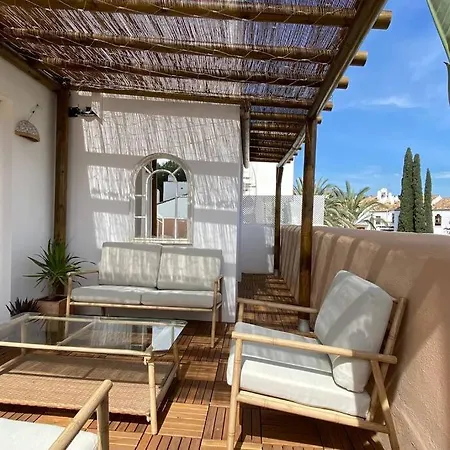 Apartment Luxurious Penthouse With 180m2 Sunlit Terrace Estepona