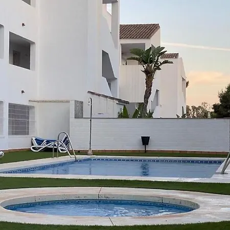 Apartamento Luxurious Penthouse With 180m2 Sunlit Terrace
